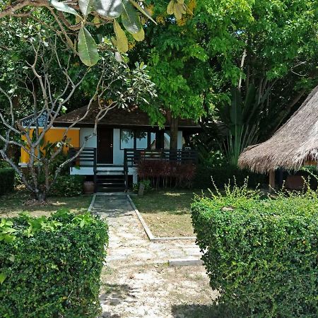 Mooban Talay Resort Koh Samet Exterior photo