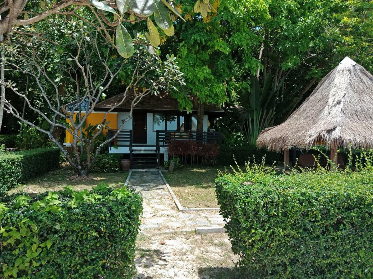 Mooban Talay Resort Koh Samet Exterior photo